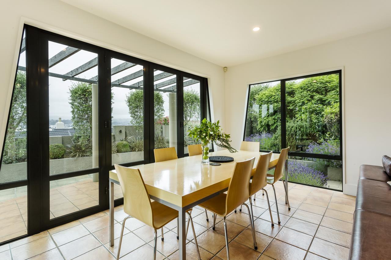 Ferienhaus Oasis On Belmont Lane Dunedin